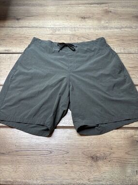 Men’s Saxx Sport 2 Life 2N1 Athletic Shorts in  Olive Green Size Large